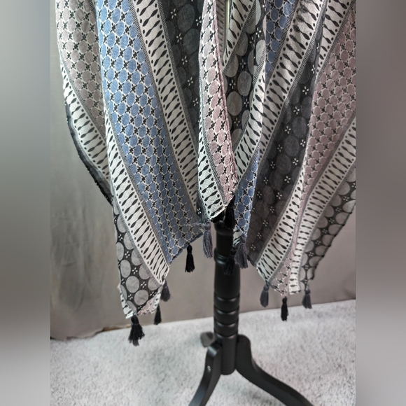 OS Geometric Stripe Kimono-NWT - Picture 3 of 7